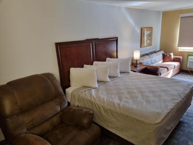 Governors Inn A Travelodge By Wyndham ปิแอร์ ภายนอก รูปภาพ