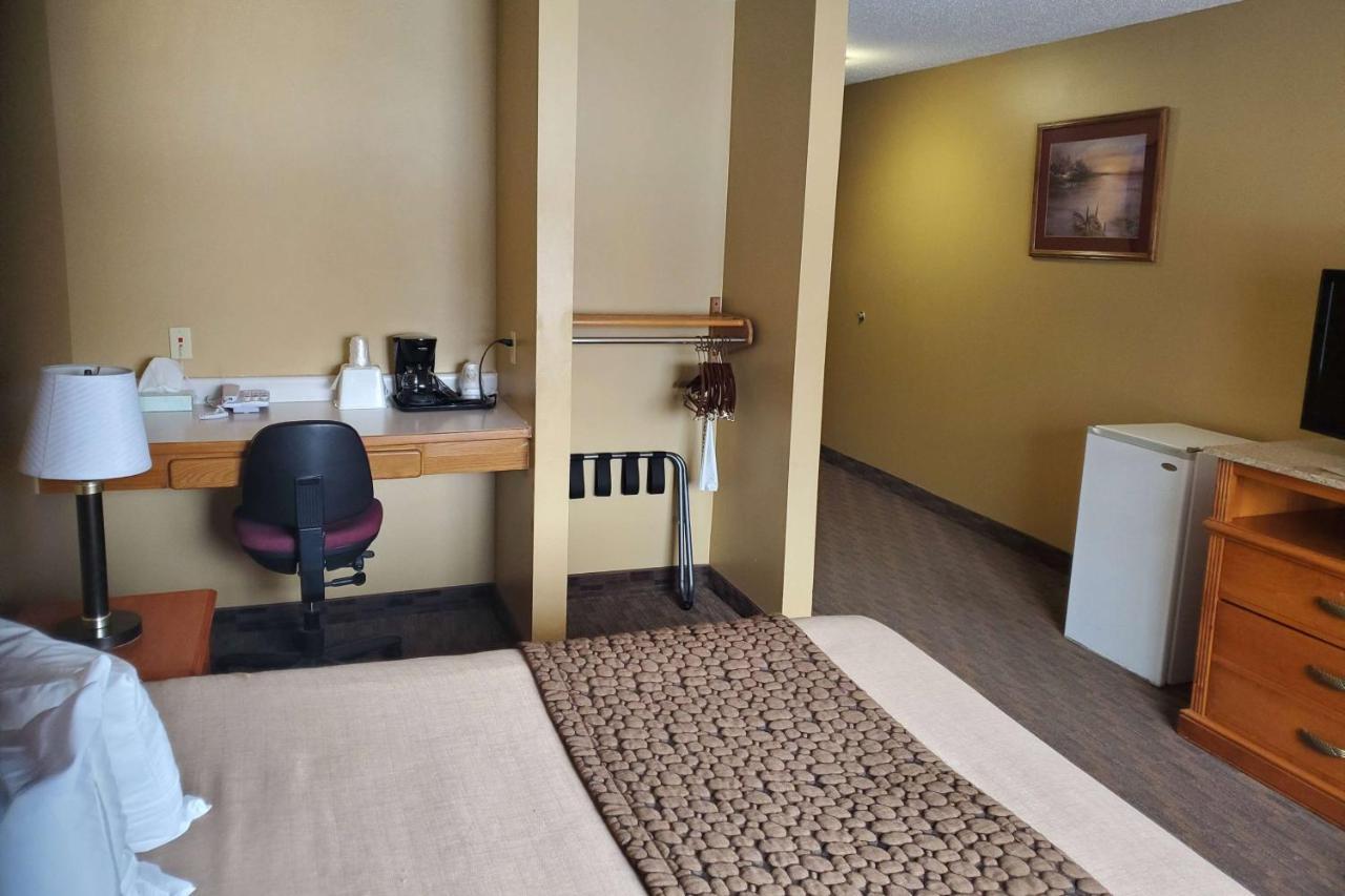Governors Inn A Travelodge By Wyndham ปิแอร์ ภายนอก รูปภาพ